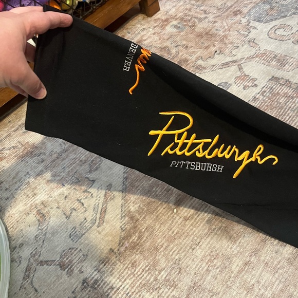 FNF All City Black Graphic Long-Sleeve jersey with Multicolor Signatures L - Picture 3 of 9